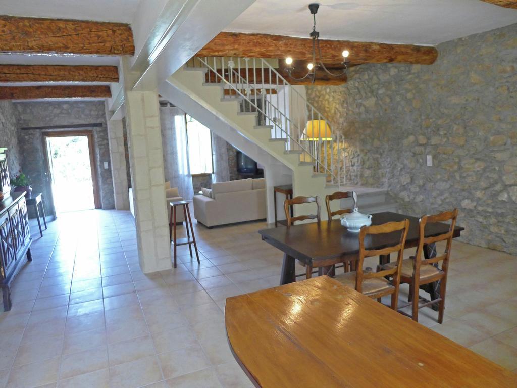 Cosy Holiday Home With Swimming Pool Montbrun-des-Corbières Værelse billede